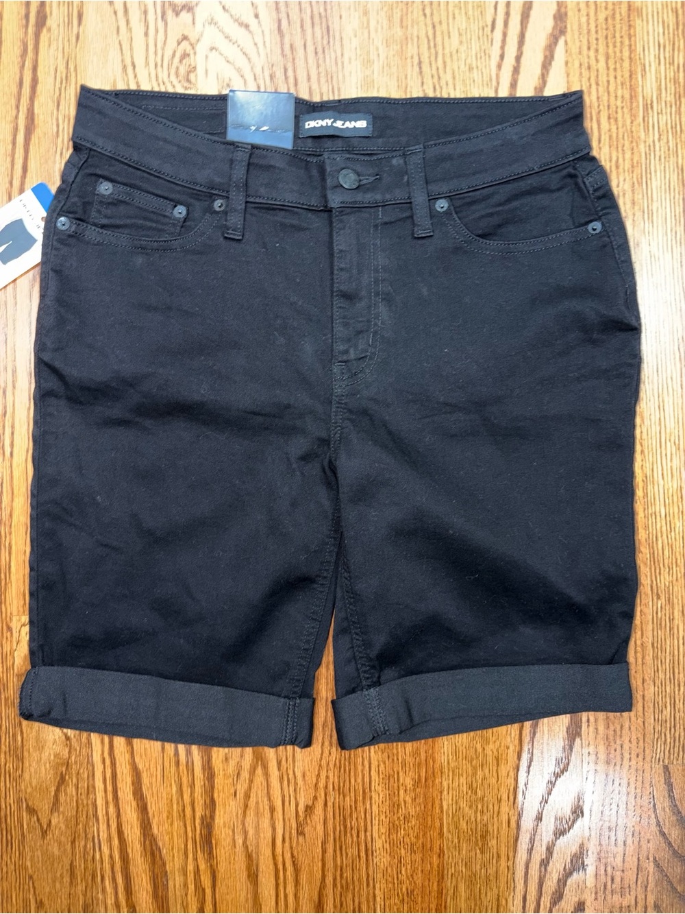 NWT DKNY Jeans 9" Black Midweight Stretchy Cuffed Bermuda Shorts (10) - Picture 4 of 14
